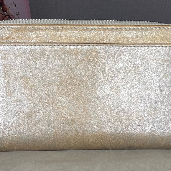 Chloe Vintage Gold Long Wallet - Picture 2 of 13